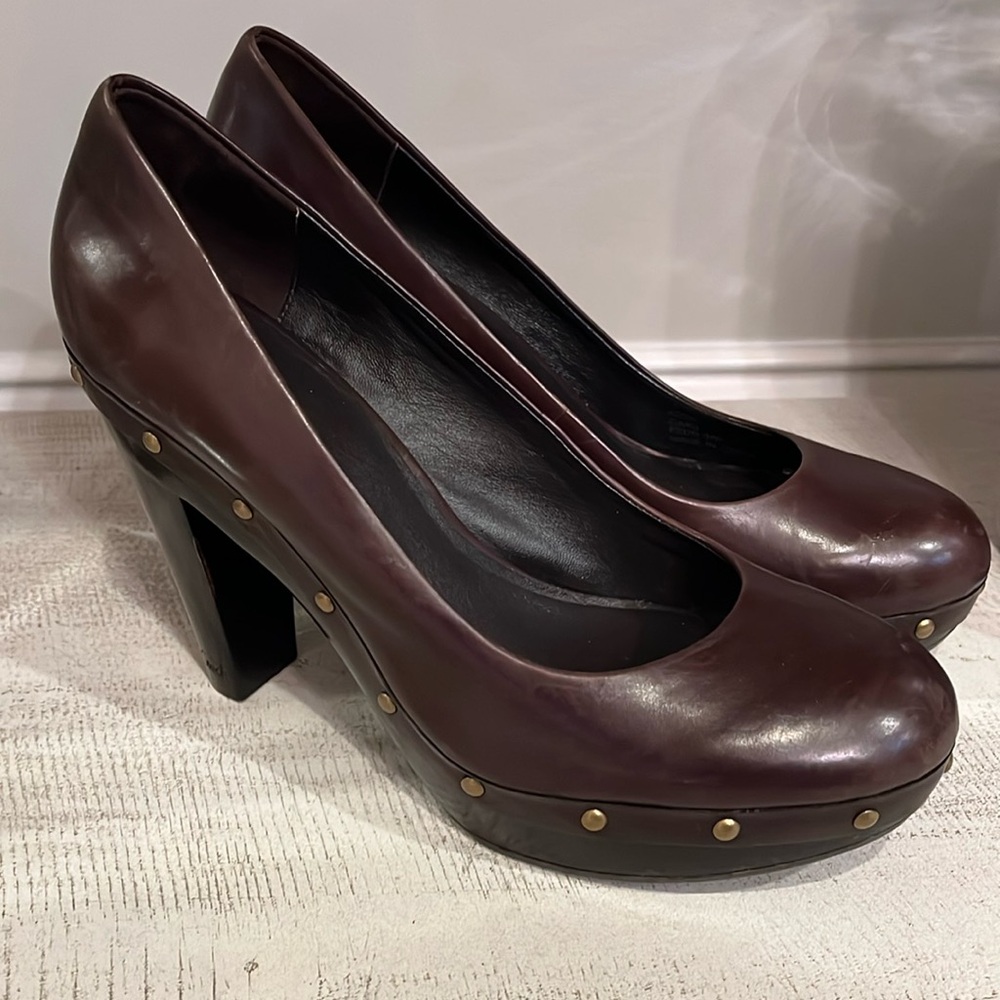 Brown Leather Carli Coach Heels Size 8 1/2